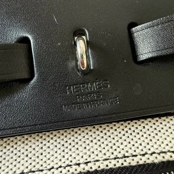 Hermes Black Shoulder Bag - Picture 9 of 10